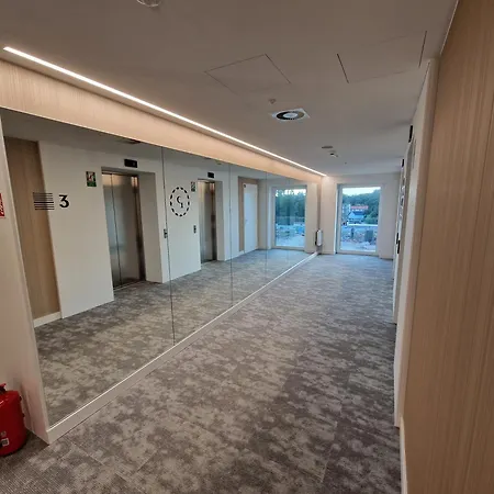 Pinea Sunset شقة بوبيروفو