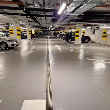 Pinea Sunset * بوبيروفو