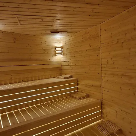 Pinea Sunset * بوبيروفو